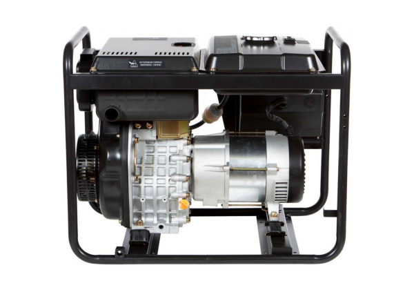 Дизельный генератор Hyundai DHY 5000L  для дачи фото