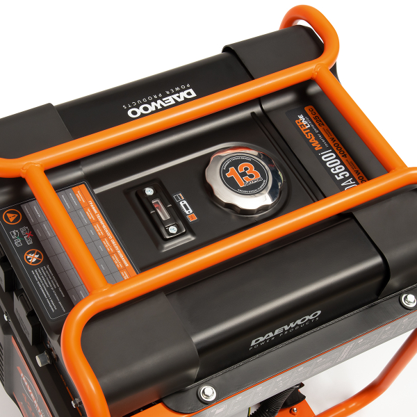 Бензиновый инверторный генератор DAEWOO GDA 5600i для дома фото